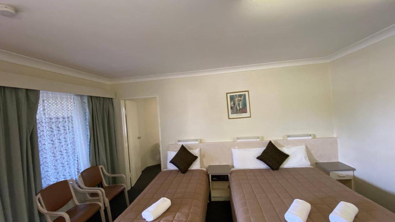Sapphire City Motor Inn Inverell Bagian luar foto