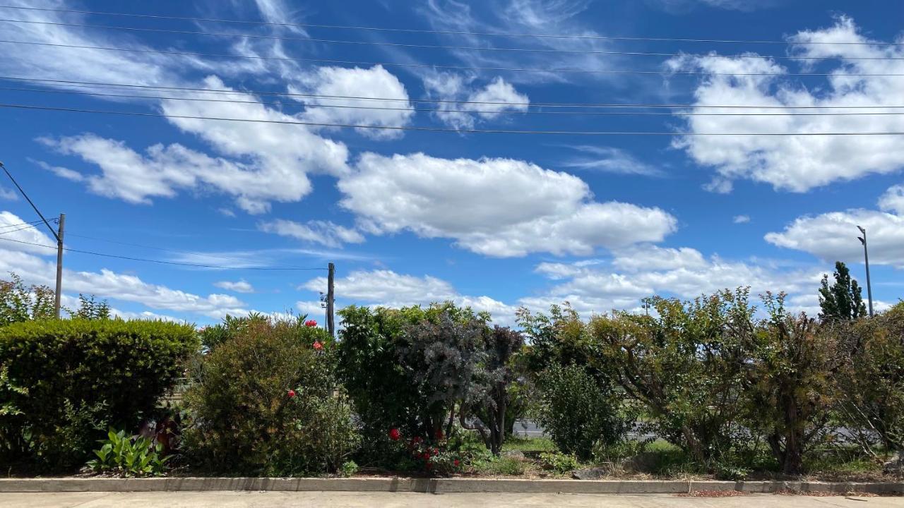 Sapphire City Motor Inn Inverell Bagian luar foto
