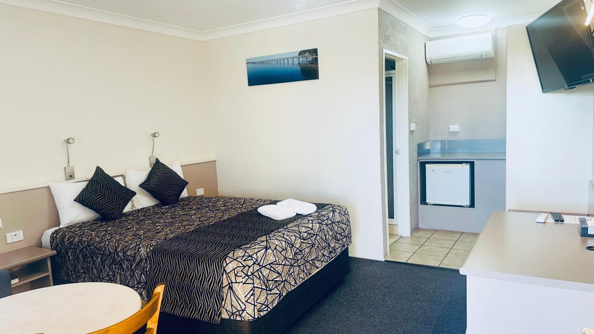 Sapphire City Motor Inn Inverell Bagian luar foto