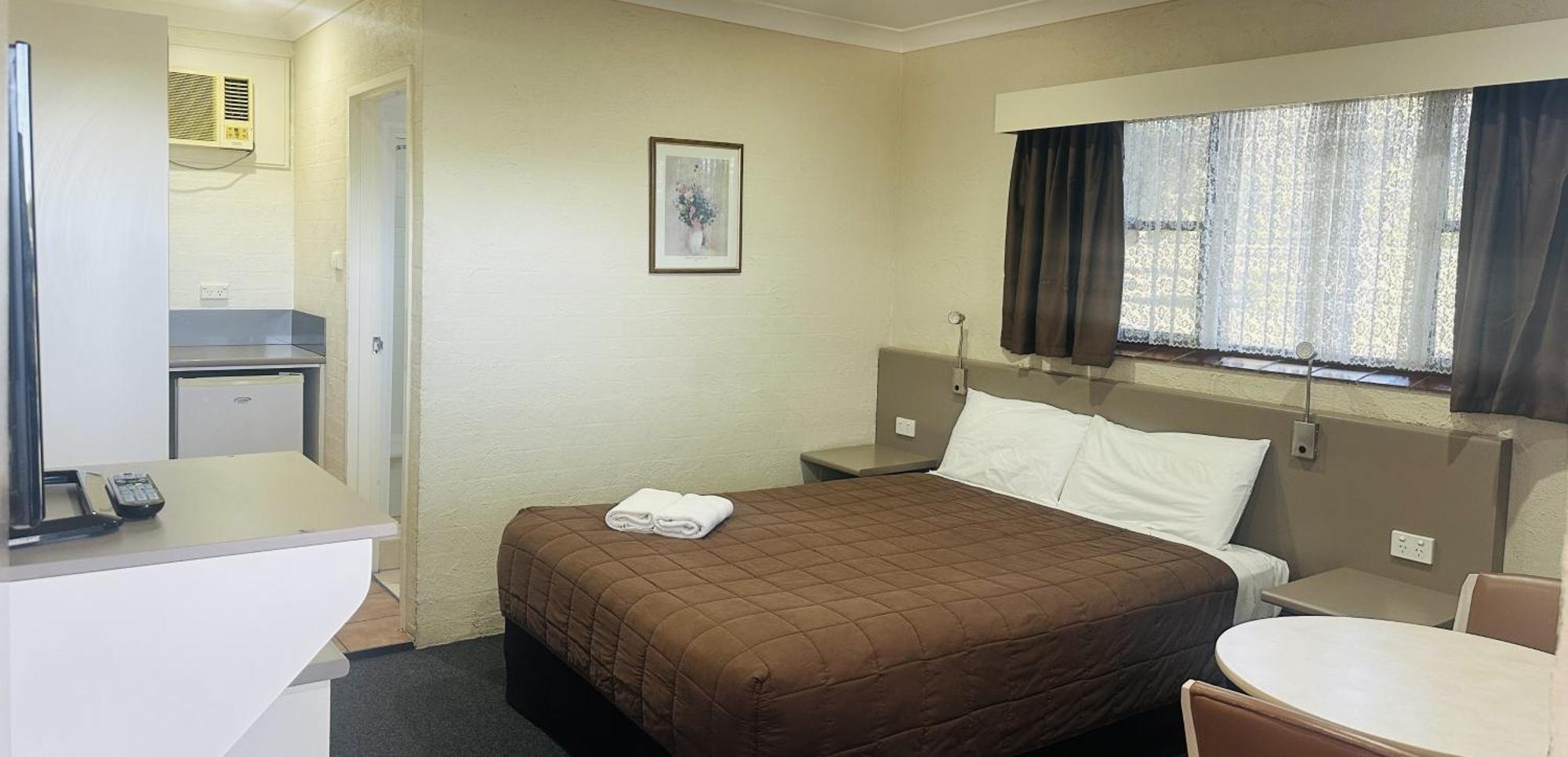 Sapphire City Motor Inn Inverell Bagian luar foto